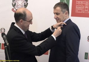 Dejan Savić prima Orden italijanske zvezde 