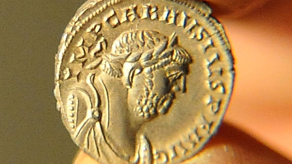 Moneta z wizerunkiem Karauzjusza