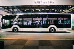 Autobusy elektryczne hitem z Polski. Nowy rządowy program dopłat da 80 proc. wsparcia