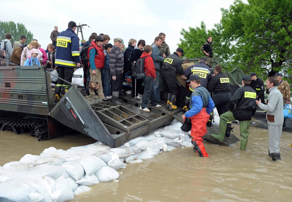 GORZYCE POWÓDŹ EWAKUACJA