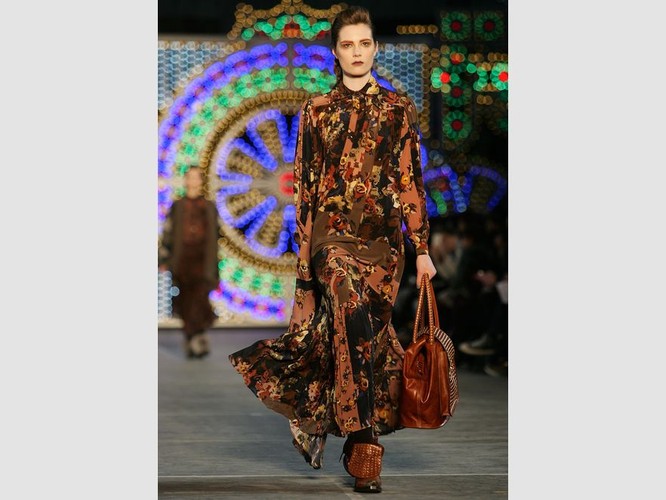 Kenzo w kolekcji jesień-zima 2011/2012 na Paris Fashion Week