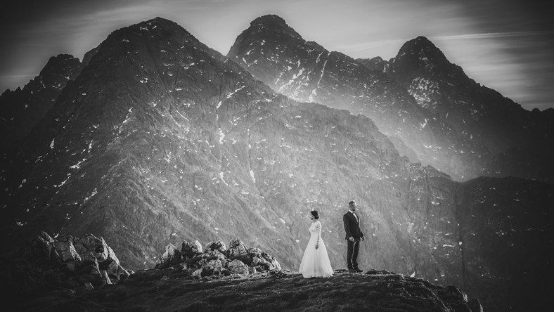 International Wedding Photographer Of The Year: Polski fotograf zajął 2. miejsce w kategorii "Epic location"