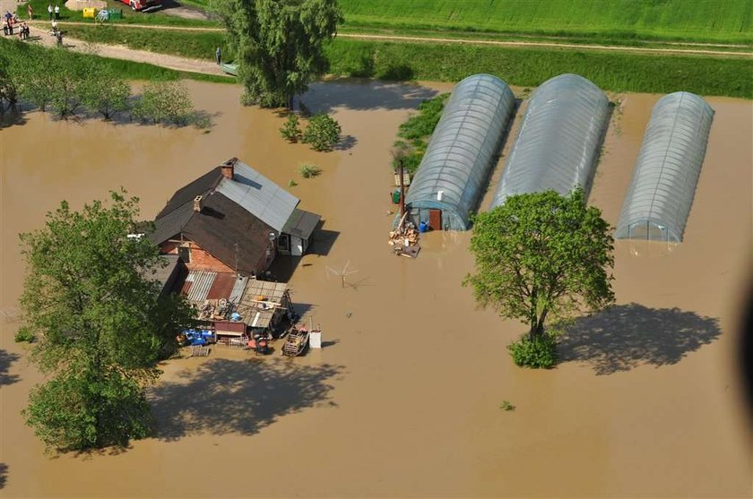 Zobacz groźną Wisłę z lotu ptaka. FOTO