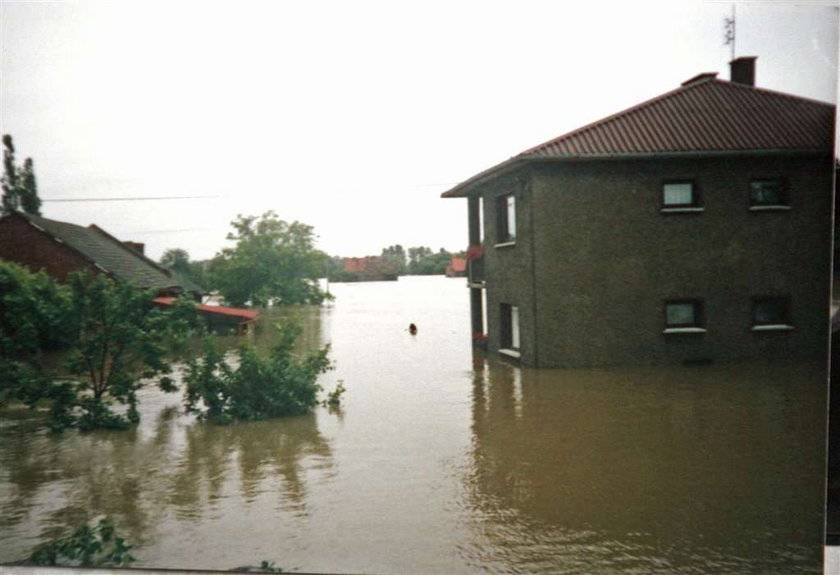 Powódź zaatakowała ich drugi raz! ZDJĘCIA