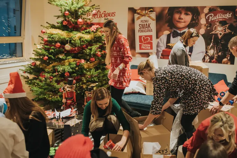 Pakowanie Szlachetnej Paczki w firmie Pudliszki 