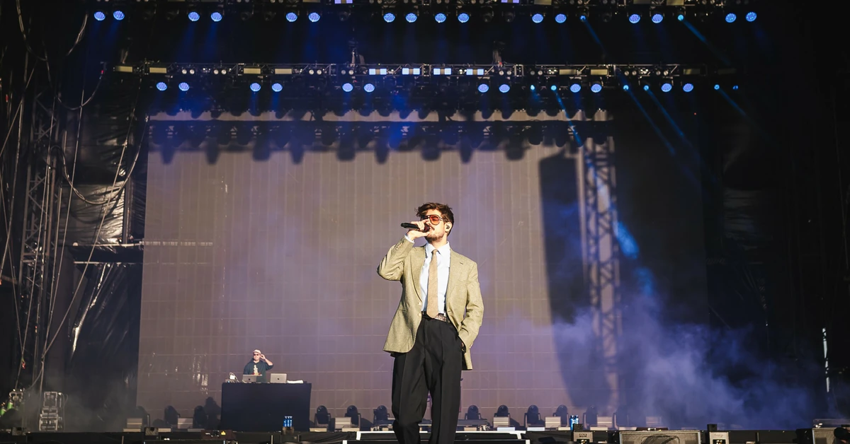 Taco Hemingway zaskoczył fanów. Wydał nową płytę i ogłasza trasę koncertową. Są już bilety