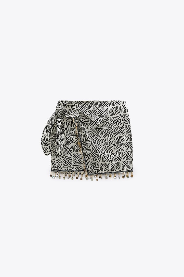 Jupe à motifs ornée de perles décoratives, chez Zara pour CHF 49.90 