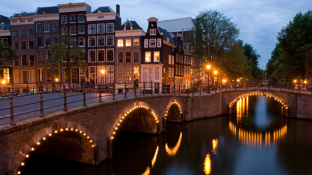 Smutny rekord w Amsterdamie: kolejne ciało wyłowione z kanału