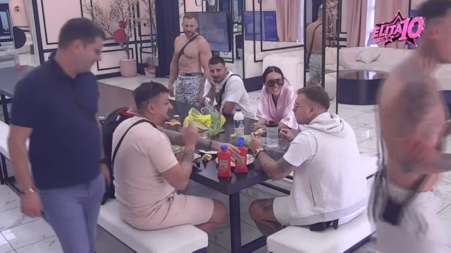 "TI SI PLANINA NA KOJU SE SVI PENJU!" Stefan Karić brutalno uzvratio Slađi Poršelini na provokacije - pale najteže reči i optužbe!