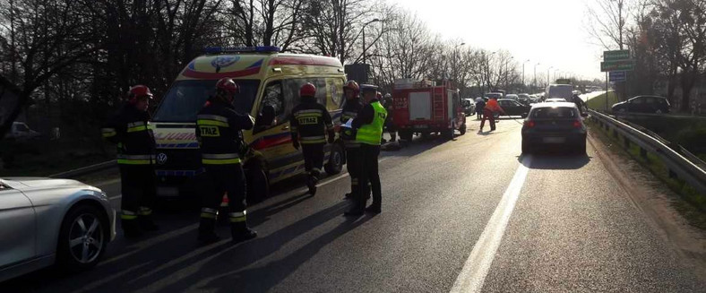 Brzozówka. Kolizja z udziałem karetki pod Toruniem