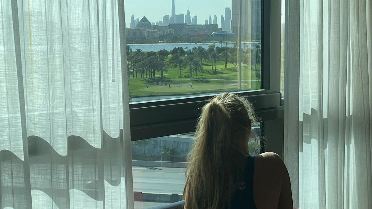 Magdalena Fręch miała w niedzielę zacząć eliminacje Australian Open w Dubaju. Nie wystartuje w nich, bo wykryto u niej koronawirusa.