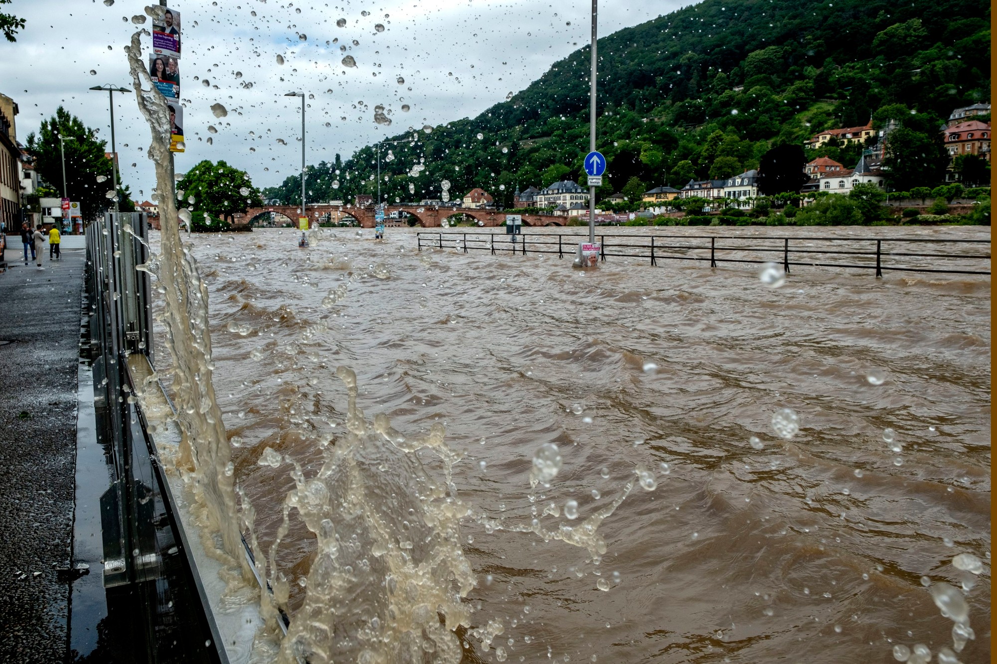 Oblasti v Bavorsku a Bádensku-Württembersku postihli silné povodne.