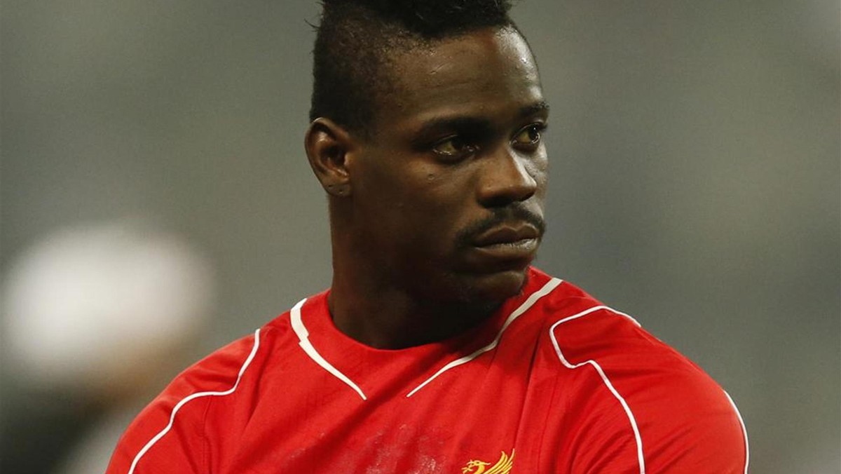 Mario Balotelli nie wytrzymuje krytyki? Włoski napastnik, o którym mówi się, że jest niewypałem transferowym Liverpoolu, we wtorek późnym wieczorem opublikował krótki filmik, na którym ma przesłanie do antyfanów.