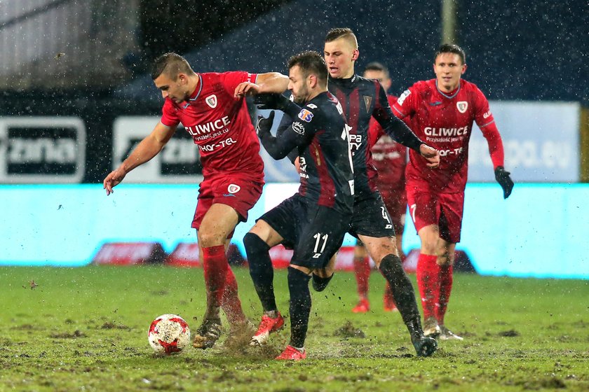 25.11.2017 POGON SZCZECIN - PIAST GLIWICE LOTTO EKSTRAKLASA PILKA NOZNA