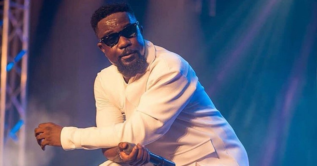 'I don't think about myself alone' - Sarkodie reveals why he rejected NAM 1's offer - Vimarsana News