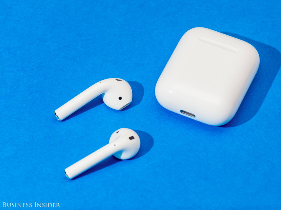 Tak prezentują się słuchawki Apple AirPods