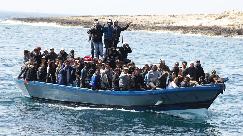 Do Hiszpanii przybywa coraz więcej nielegalnych migrantów z Afryki