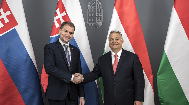 Orbán Viktor miniszterelnök fogadja Igor Matovic szlovák kormányfőt a Karmelita kolostorban 2020. június 12-én. /Fotó: MTI/Miniszterelnöki Sajtóiroda/Benko Vivien Cher