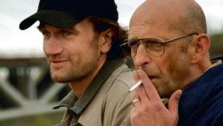 „Żyć nie umierać”: Banalny film o umieraniu, ale Tomasz Kot znów jest znakomity