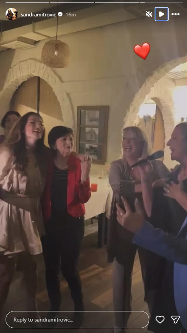 Ana Bekuta zapevala na rođendanu Sonje Mitrović