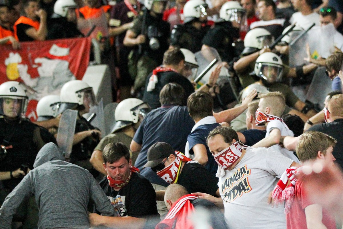 Kibice Olympiakosu Pireus