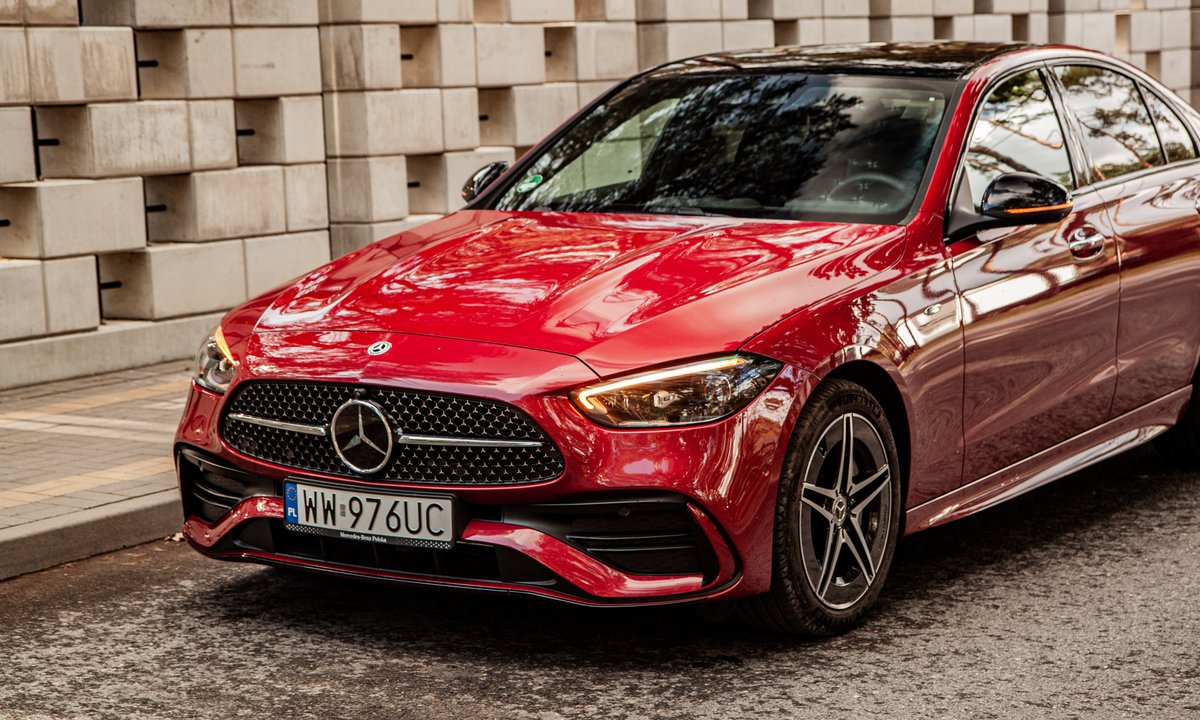 Nowa C klasa ma 17 wersji silnikowych. Wszystkie to hybrydy