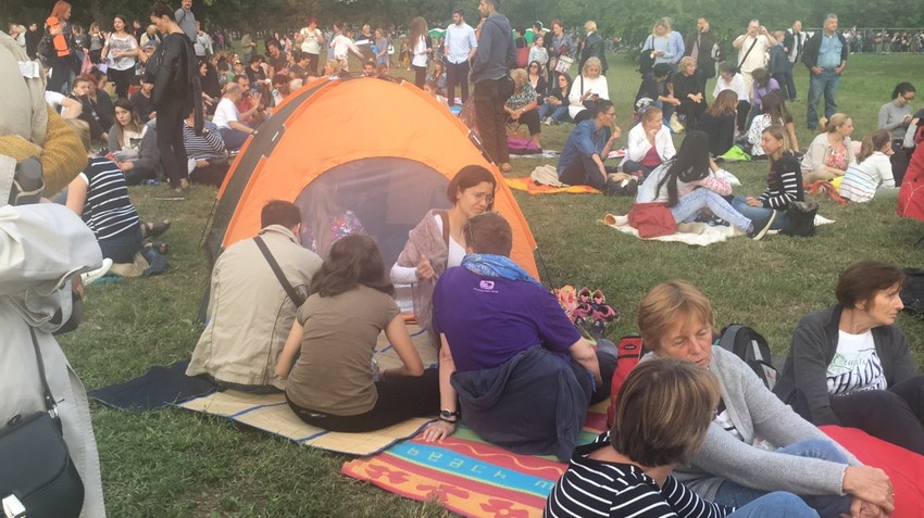 Opremili se i šatorima