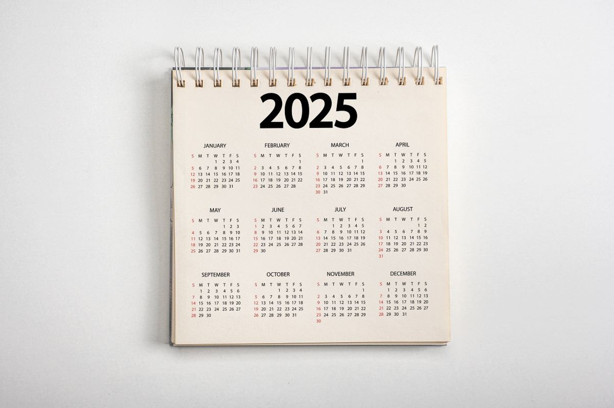 Okazuje się, że w 2025 roku możemy mieć nawet 40 dni wolnego. Jak to możliwe? Wystarczy, że weźmiemy 13 dni urlopu w całym roku.