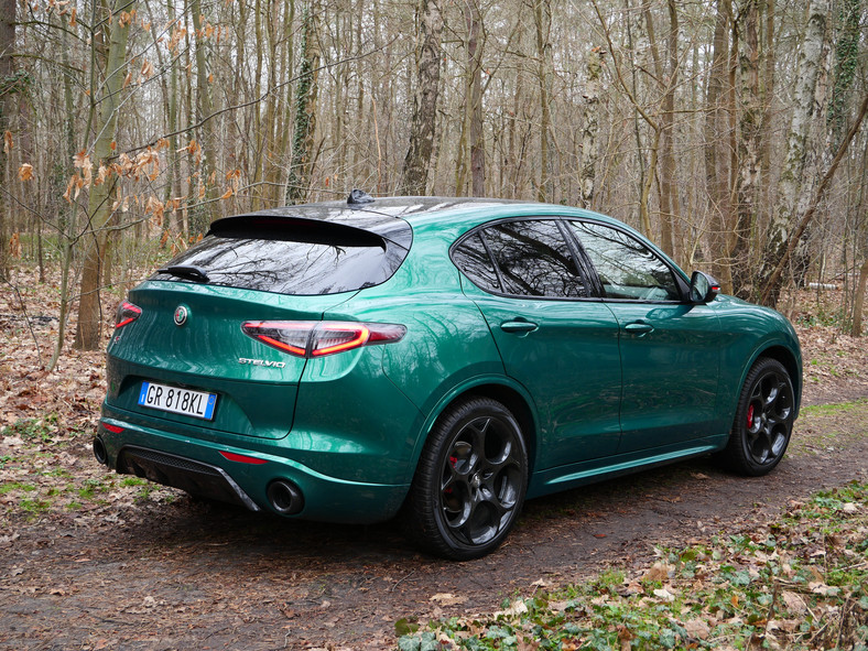 Alfa Romeo Stelvio Tributo Italiano