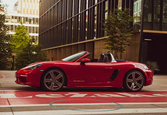 Kiedyś obiekt żartów, dziś wymarzony samochód na lato. Testujemy Porsche Boxster