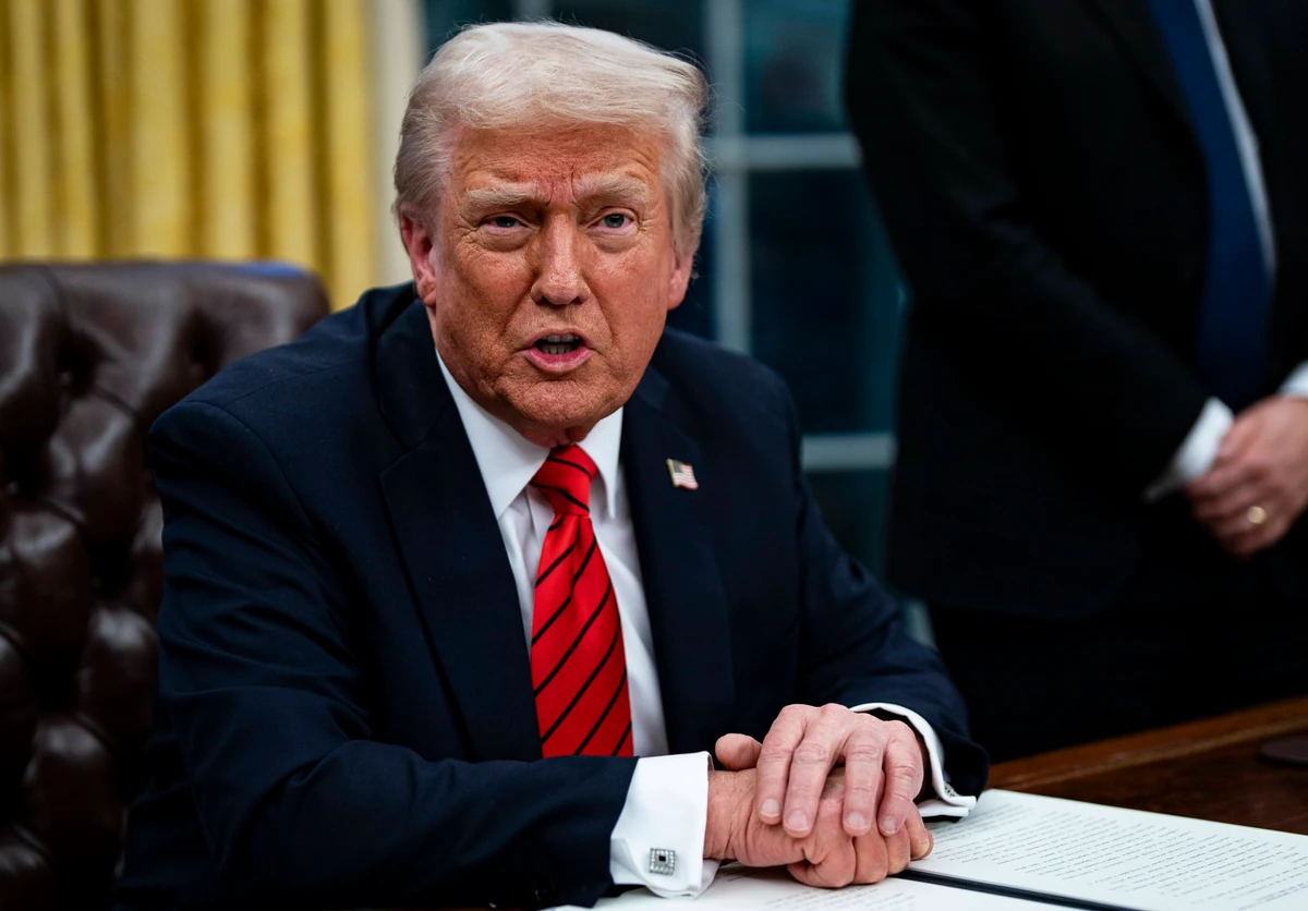 Democrats in shock: &#39;Trump crossed the line, Republicans gotta make a choice&#39;