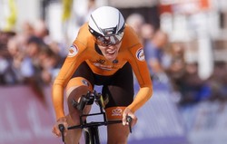 Ellen van Dijk mistrzynią świata w "czasówce". Polki daleko