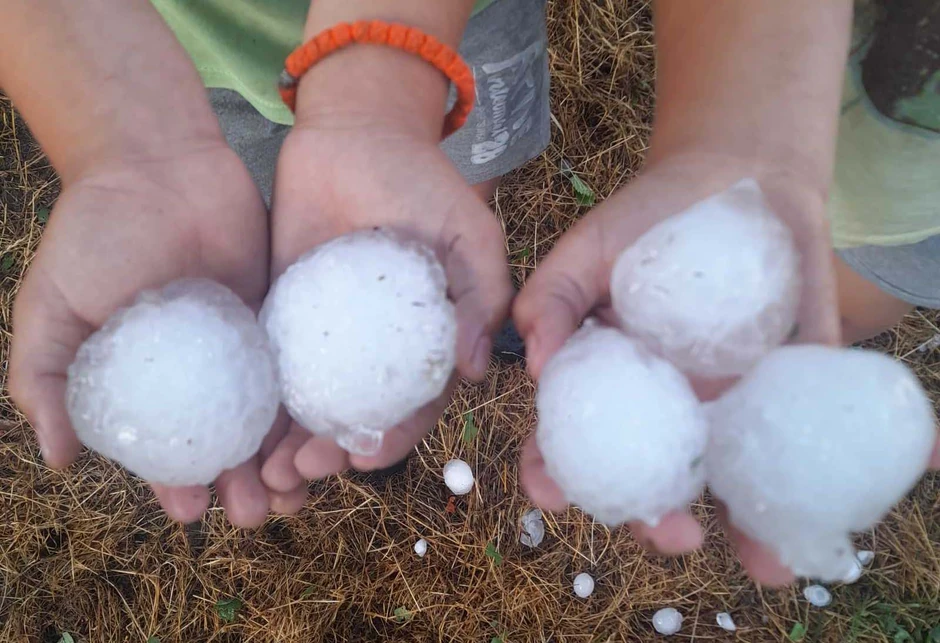 Grad veličine pesnice padao u ariljskom selu Severovo