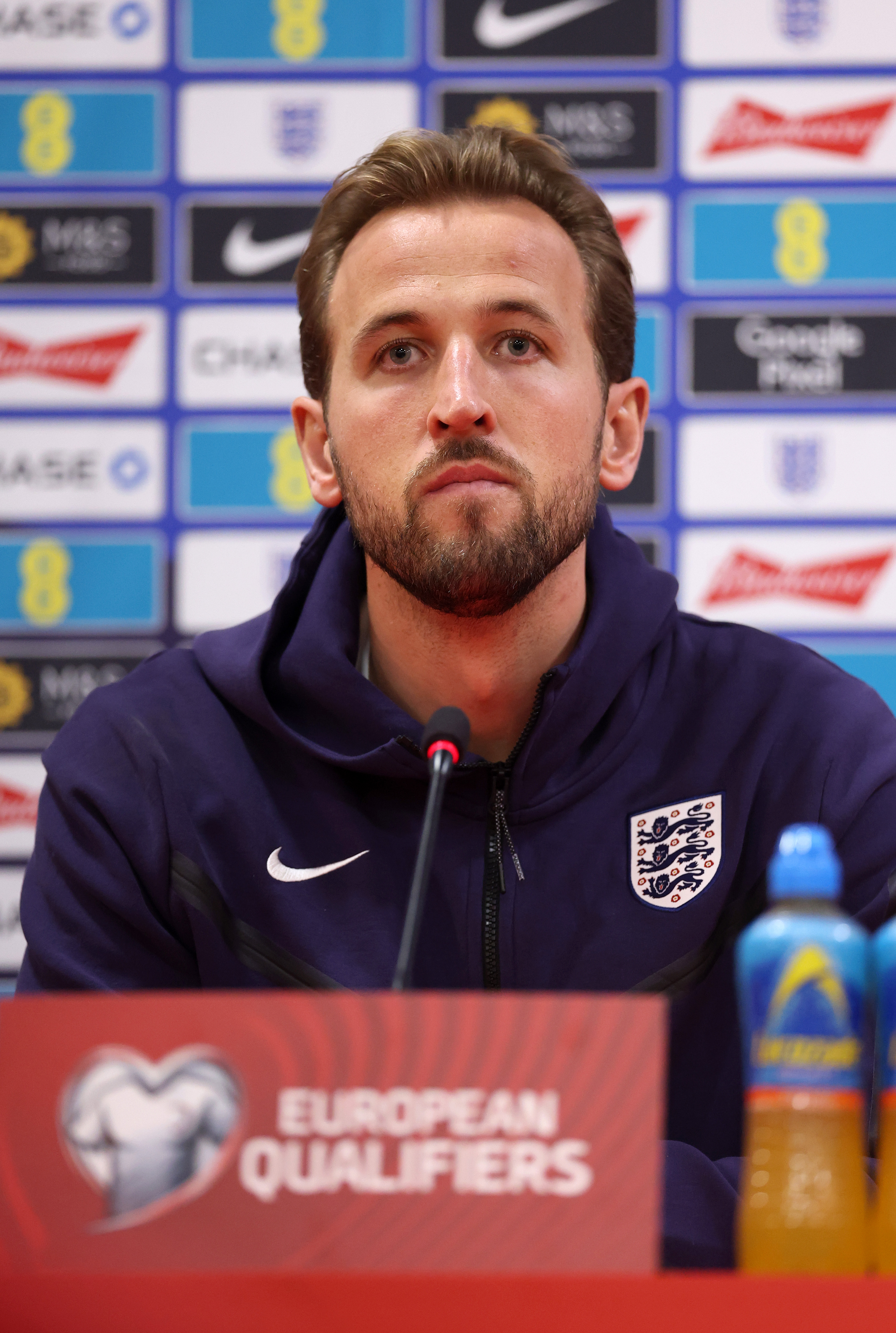 Kane one goal from Pelé's record as England face Albania