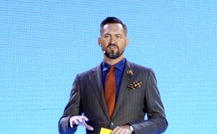 Tak Prokop smażył córce naleśniki w ciasnym vanie. Starmach: Należy się fartuch!