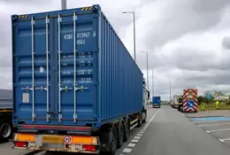 Inspektorzy ITD zatrzymali słowacką ciężarówkę. Zbyt długo jeździła po Polsce