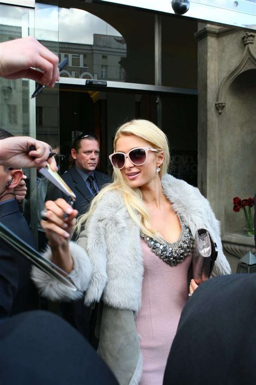 Paris Hilton w Katowicach. Zaginął jej bagaż i przez to... FOTO