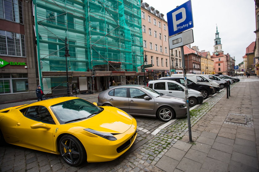 Zabiorą miejsca parkingowe!