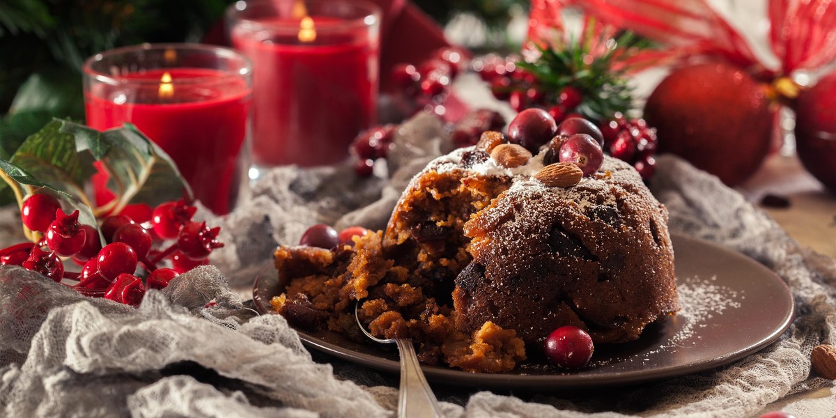 Piernikowy pudding to dobry pomysł na wykorzystanie czerstwych pierników.