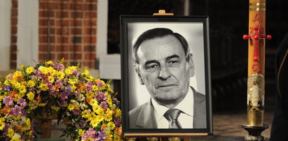 Łzy na pogrzebie Zbigniewa Romaszewskiego