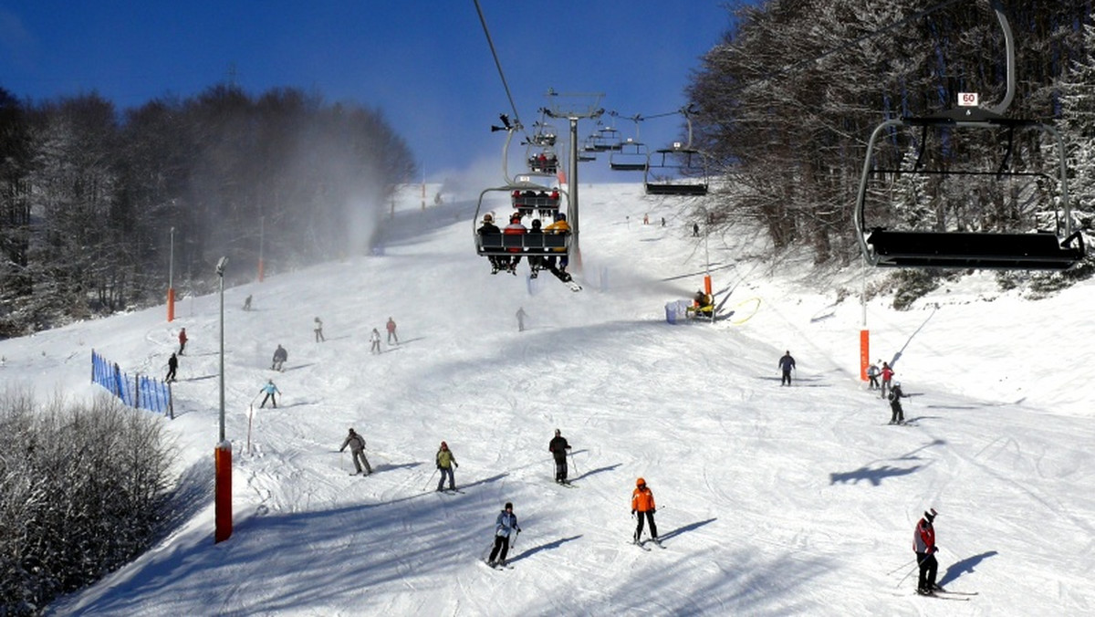 Stacja Dwie Doliny Muszyna-Wierchomla jest już w pełni przygotowana do sezonu narciarskiego. Włodarze ośrodka zapowiadają, że jeżeli warunki pogodowe dopiszą, to w połowie grudnia będzie można tam poszusować.