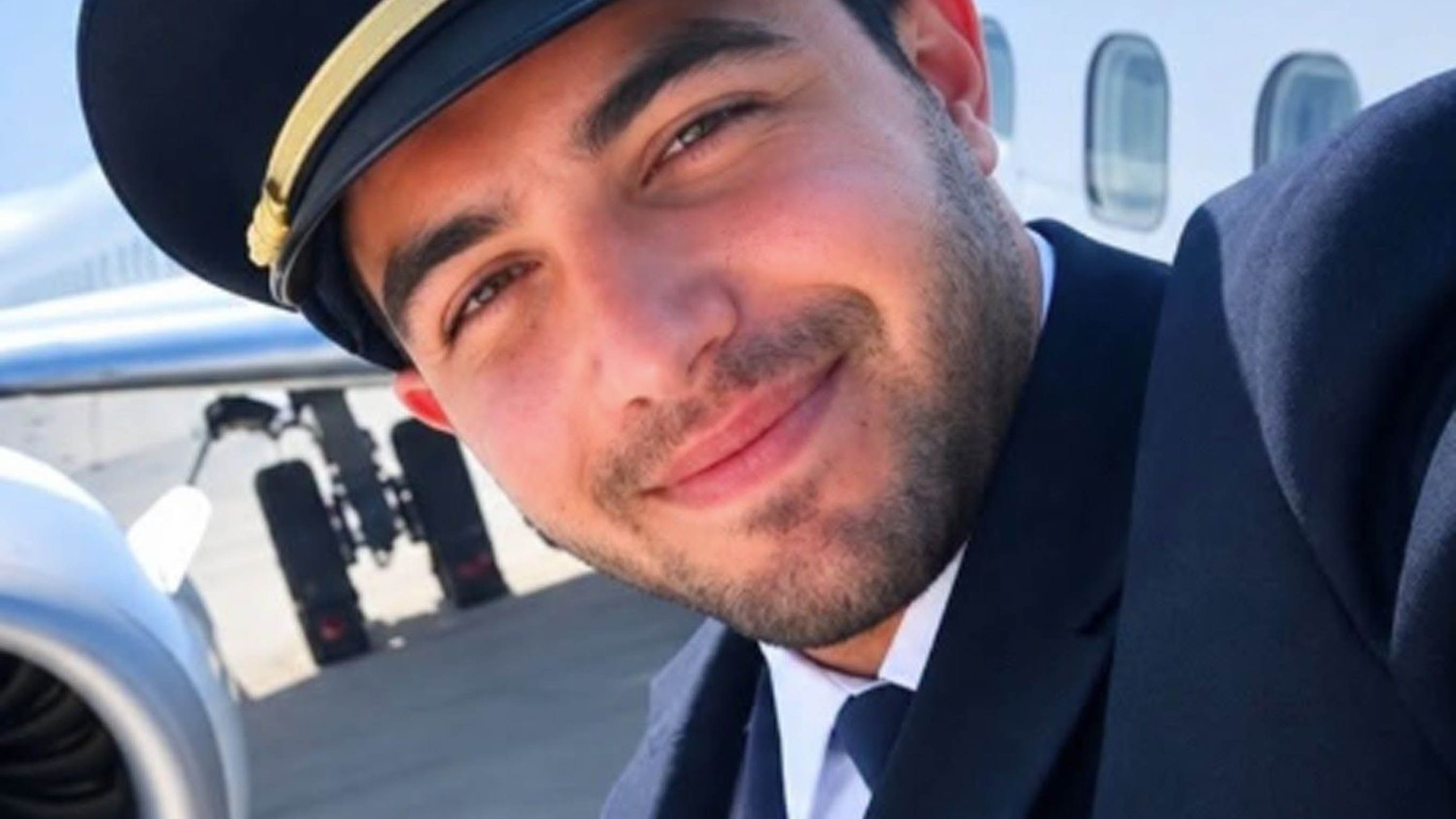 Pilot Hamám al-Hammámí zranil svojho kolegu.