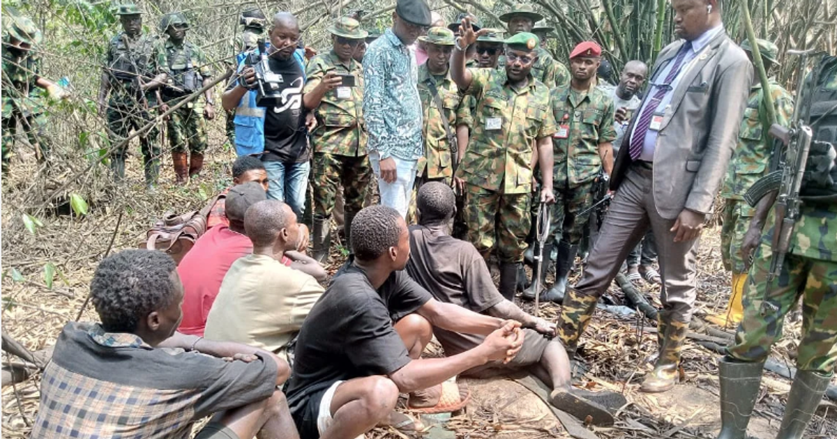 Nigerian Army arrests 6 operators of illegal oil refinery in Rivers State - Vimarsana News