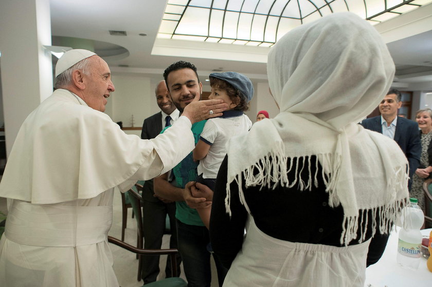 Papież Franciszek zaprosił uchodźców do Domu Św. Marty