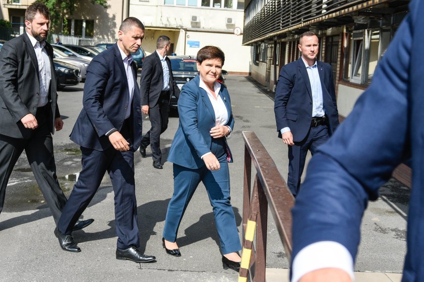 Premier Beata Szydło uczy się angielskie