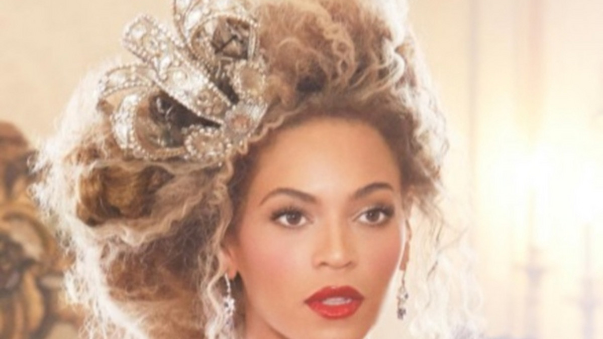Beyonce wykonała w całości premierowy utwór "Standing on the Sun" podczas występu w belgijskiej Antwerpii.