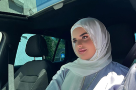 Elma je prva SPORTISTKINJA u Srbiji koja nosi HIDŽAB: Zovu je "Spartanka", muškarci je se plaše, a kada vidite kako BIJE neće vam biti dobro