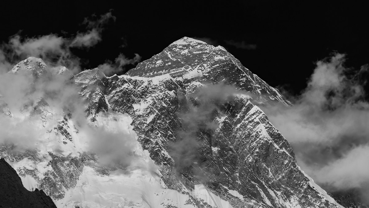 Zwłoki himalaistów na Mount Everest