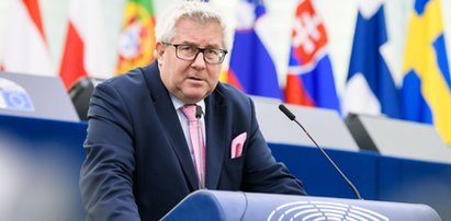 Europosłowie PiS gotowi, by porzucić superpensje? Ryszard Czarnecki nie pozostawia wątpliwości