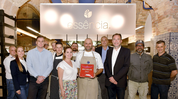 A tavaly nyáron nyílt Essência Restaurant a hazai gasztronómiai világban elismert Tiago Sabarigónak és feleségének, Jenei Évának közös alkotása / Forrás: Metró
